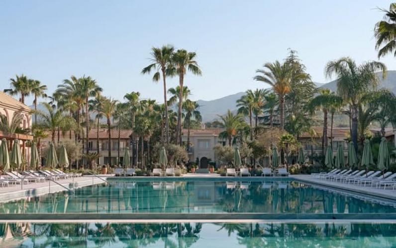 Luxury Beachfront Escape - Newly Refurbed Hotel
