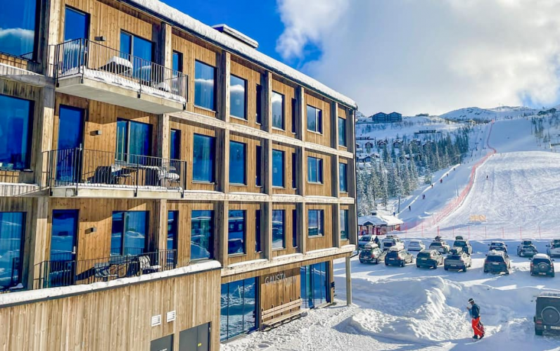 Make this the year your family learns to ski