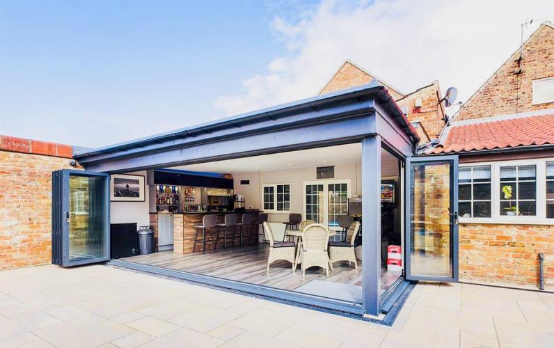 Northstead Lodge with Private Indoor Pool