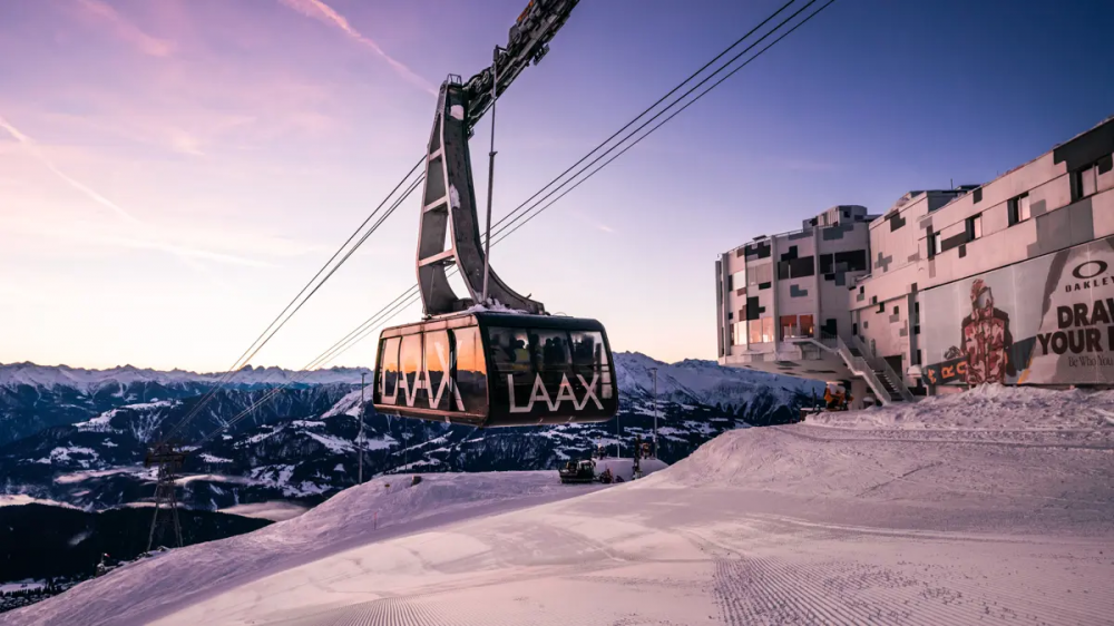 LAAX Long Weekend Ski Break