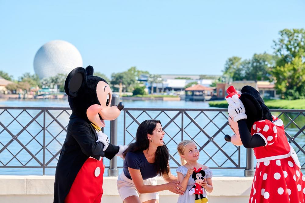 Universal Orlando & Walt Disney World w/FREE Disney Dining