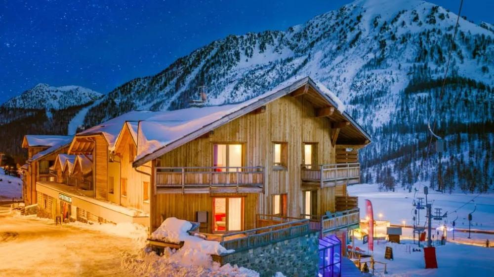 Ski Two Countries in One Holiday!