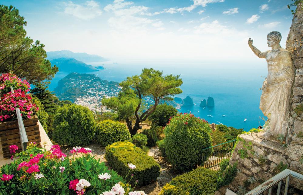 Amalfi Coast, Pompeii & Capri